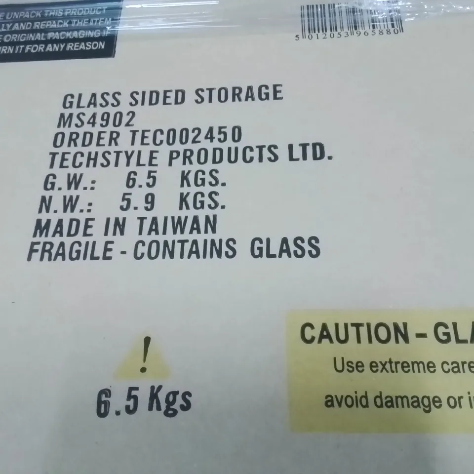 PALLET CONTAINING LARGE QUANTITY OF GLASS SIDED STORAGE UNITS