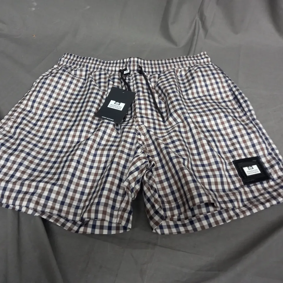 WEEKEND OFFENDER SWIMMING SHORTS SIZE S