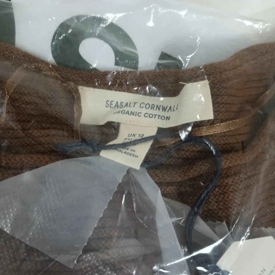 BAGGED SEASALT CORNWALL MAKERS JUMPER IN TOFFEE - UK 12