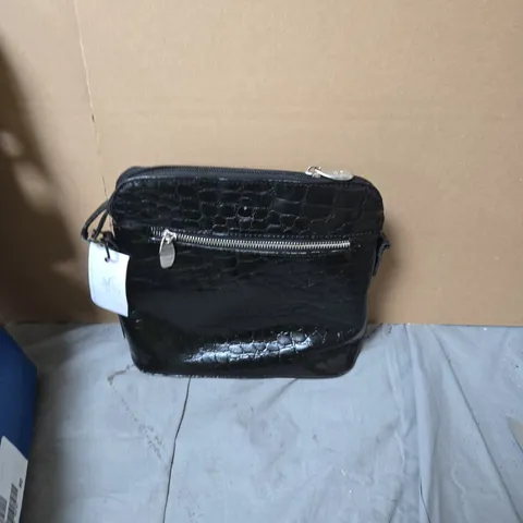 BOX OF ASSORTEDS CLOTHING ITEMS INCLUDING BLACK CROC-EMBOSSED HANDBAG WITH ZIP; NAVY SKECHERS TRAINERS