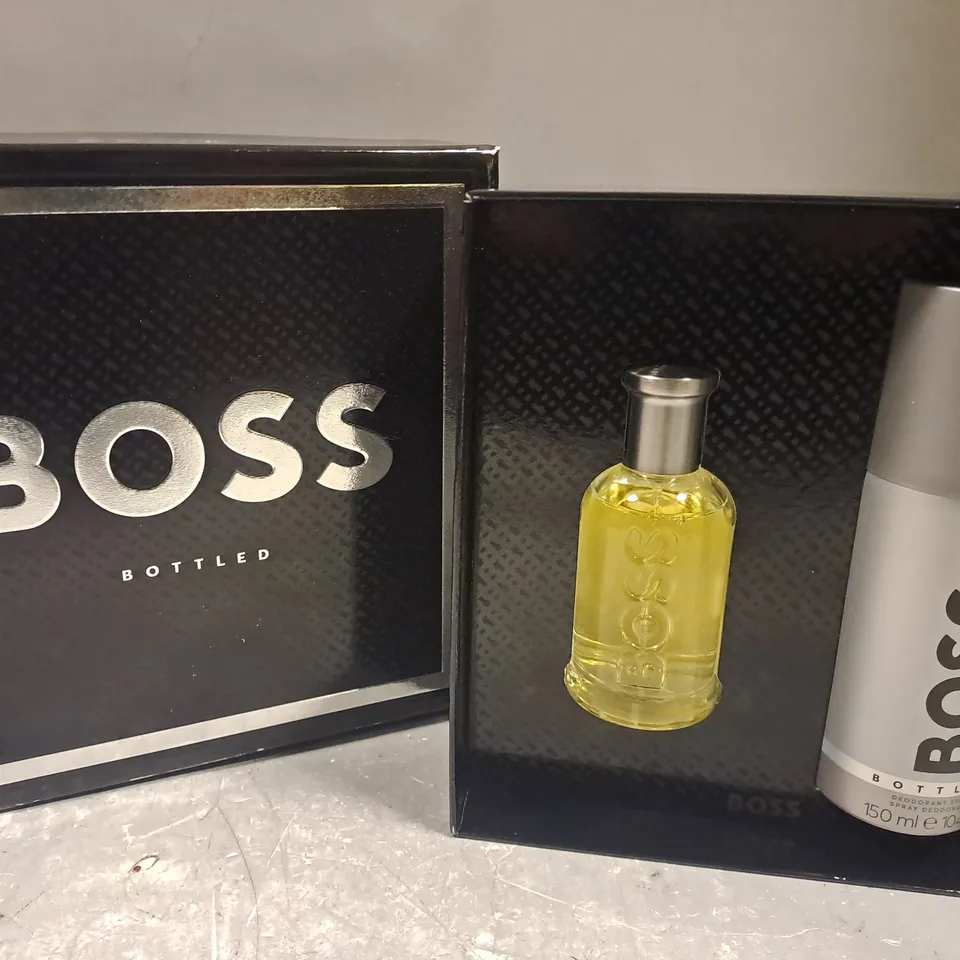 BOXED BOSS BOTTLED EAU DE TOILETTE 50ML GIFT SET