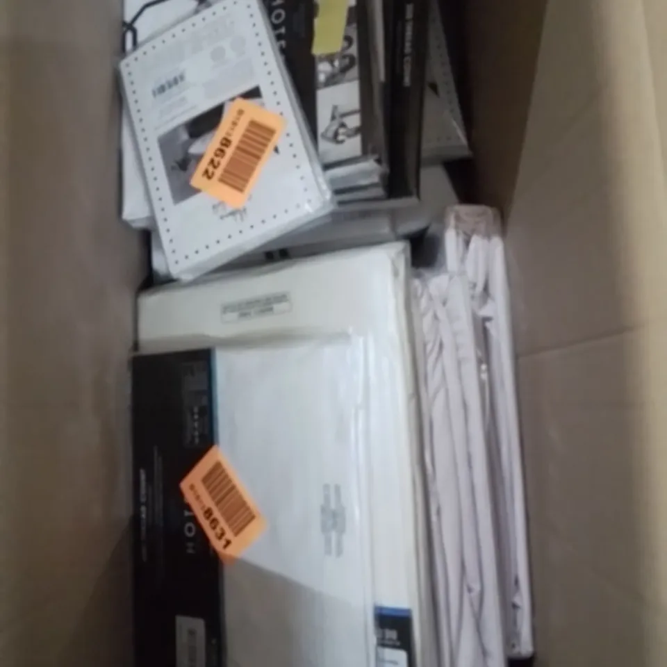 BOX CONTAINING APPROXIMATELY 15 UNITS OF BRAND NEW PILLOW CASES AND BEDDING SHEETS