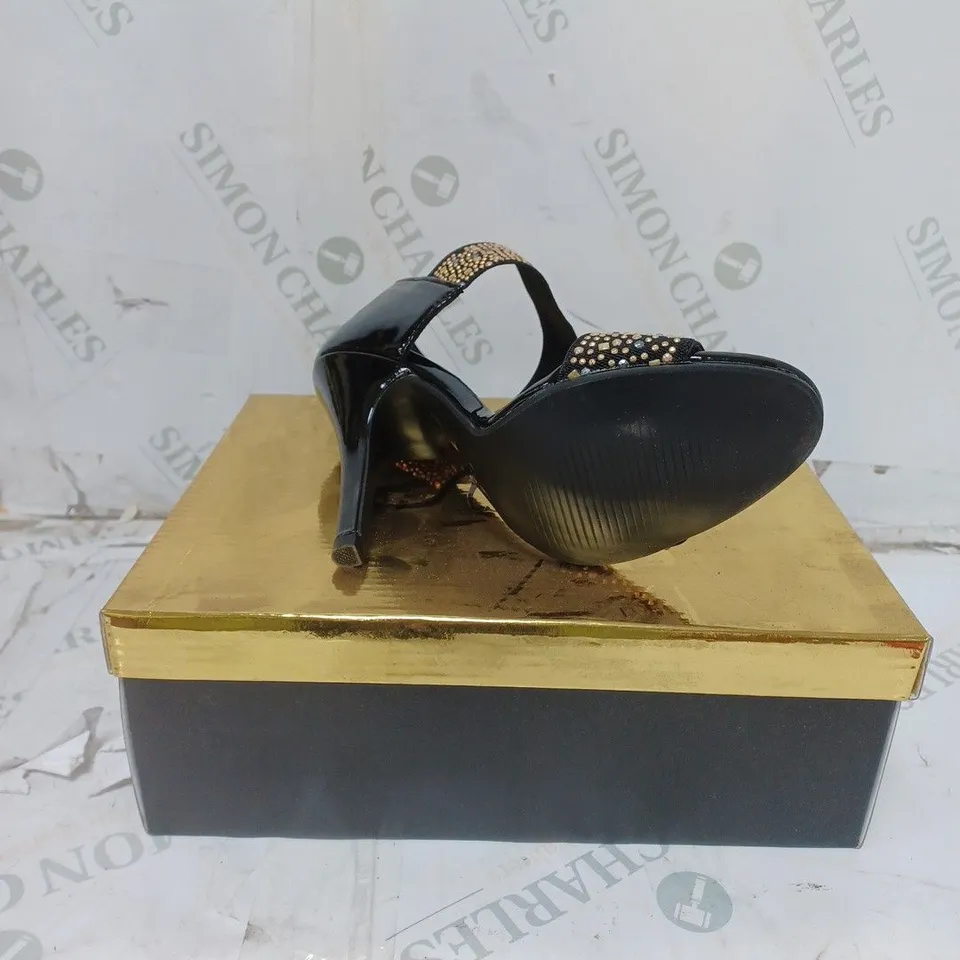 LOT OF 14 PAIRS OF LADIES ASPIRER SHOES