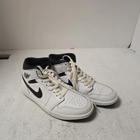 NIKE AIR JORDAN 1 TRAINERS – 6