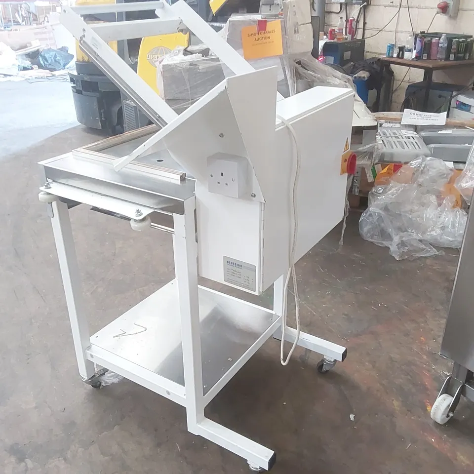 BLUEBIRD MERLIN L-SEALER