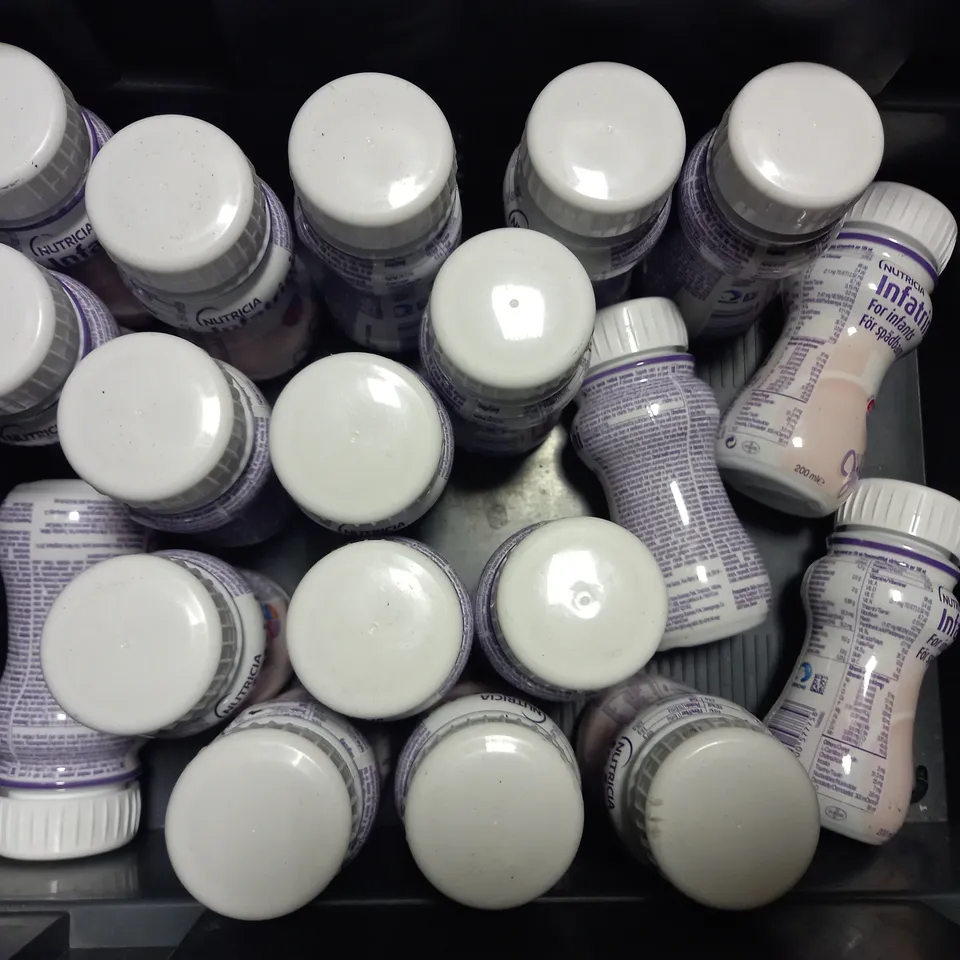 TOTE OF APPROX 20 NUTRICIA INFATRINI FOR INFANTS 
