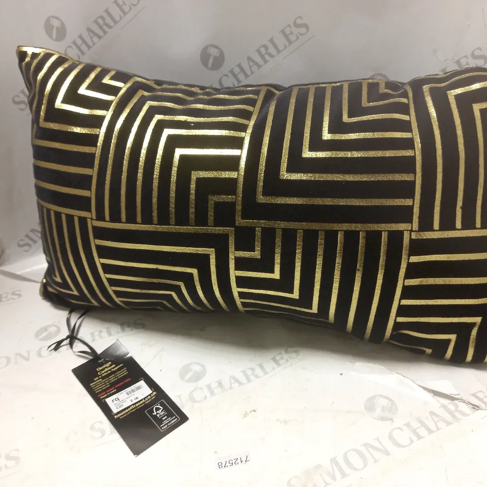 BIBA GISELLE CUSHION - BLACK