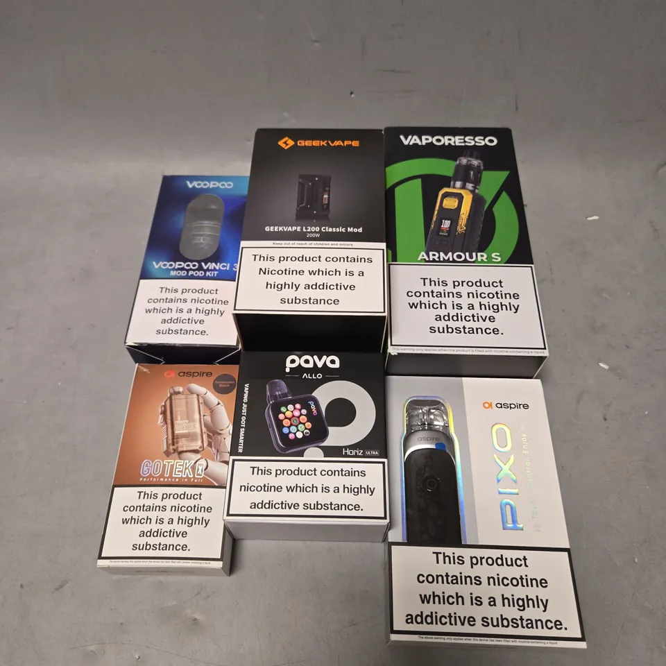 APPROXIMATELY 20 VAPES & E-CIGARETTES TO INCLUDE VAPORESSO, GEEKVAPE, ASPIRE ETC 
