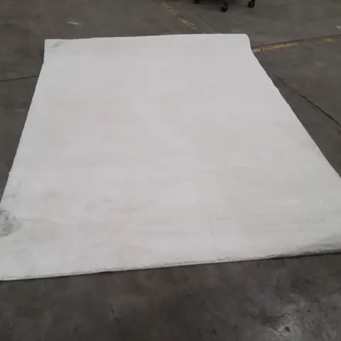 QUALITY DESIGNER AREA RUG - APPROXIMATELY 230X160CM