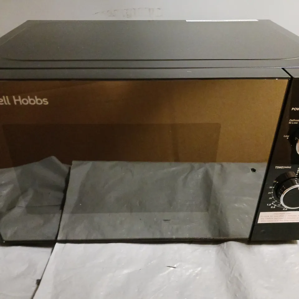 BOXED RUSSELL HOBBS MANUAL 2.0 MICROWAVE 