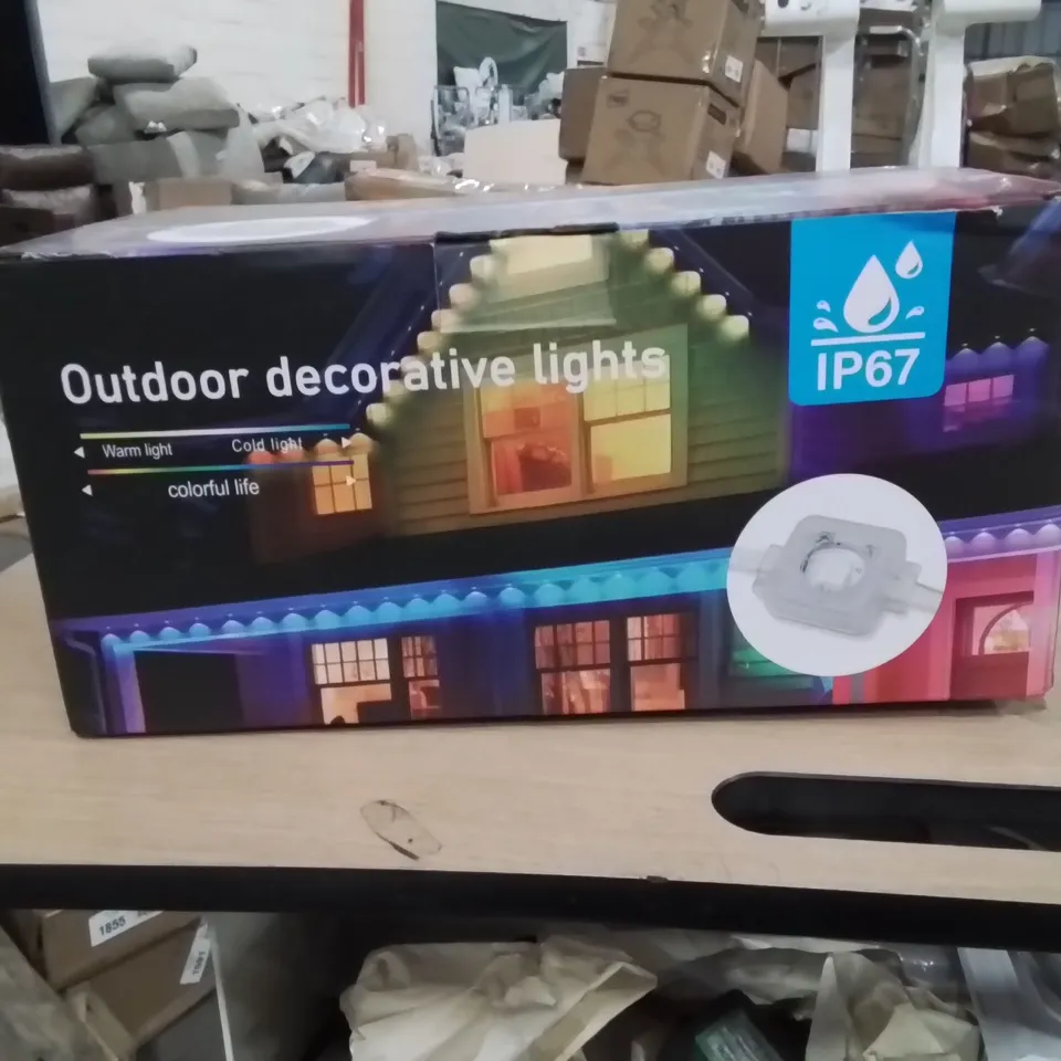 BOXED OUTDOOR DECORATIVE LIGHTS