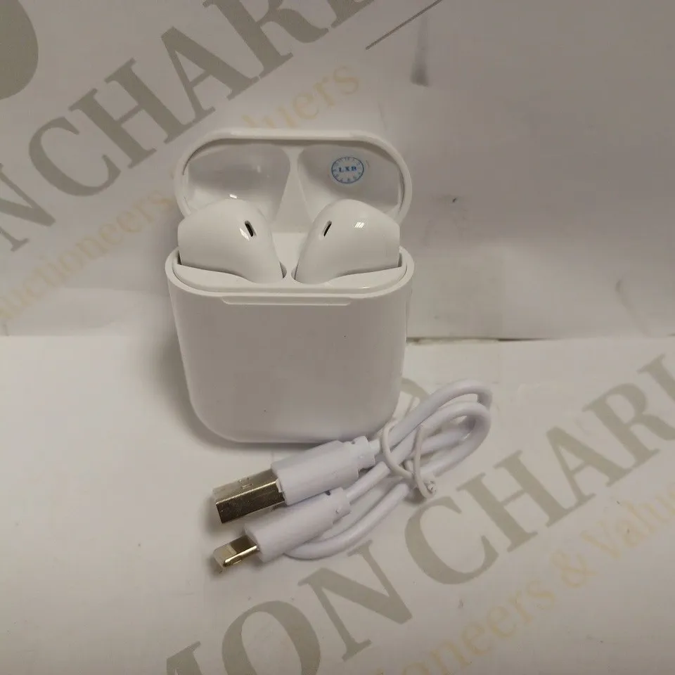 GEARGEEK TRUE WIRELESS EARBUDS - WHITE