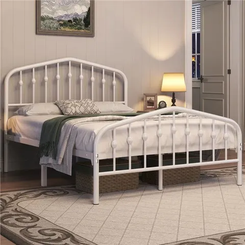 BOXED COLOR & SIZE METAL BED - WHITE // SIZE: 150 X 200cm (1 BOX)