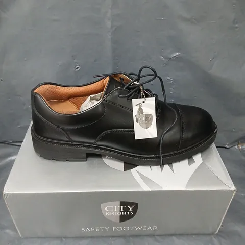 BOXED PAIR OF STERLING LEATHER SAFETY SHOES IN BLACK - 9