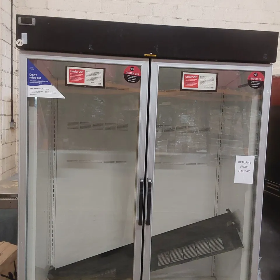 VERCO V2CH COMMERCIAL DRINKS DISPLAY FRIDGE