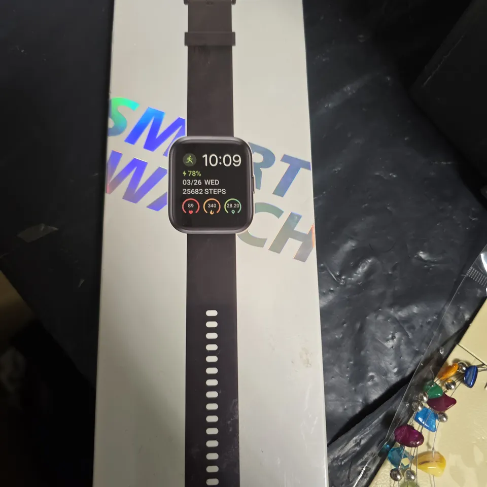 ASSORTED FASHION JEWELRY & WATCH ACCESSORIES SET – NECKLACE, BRACELET & SMART WATCH PACKAGING