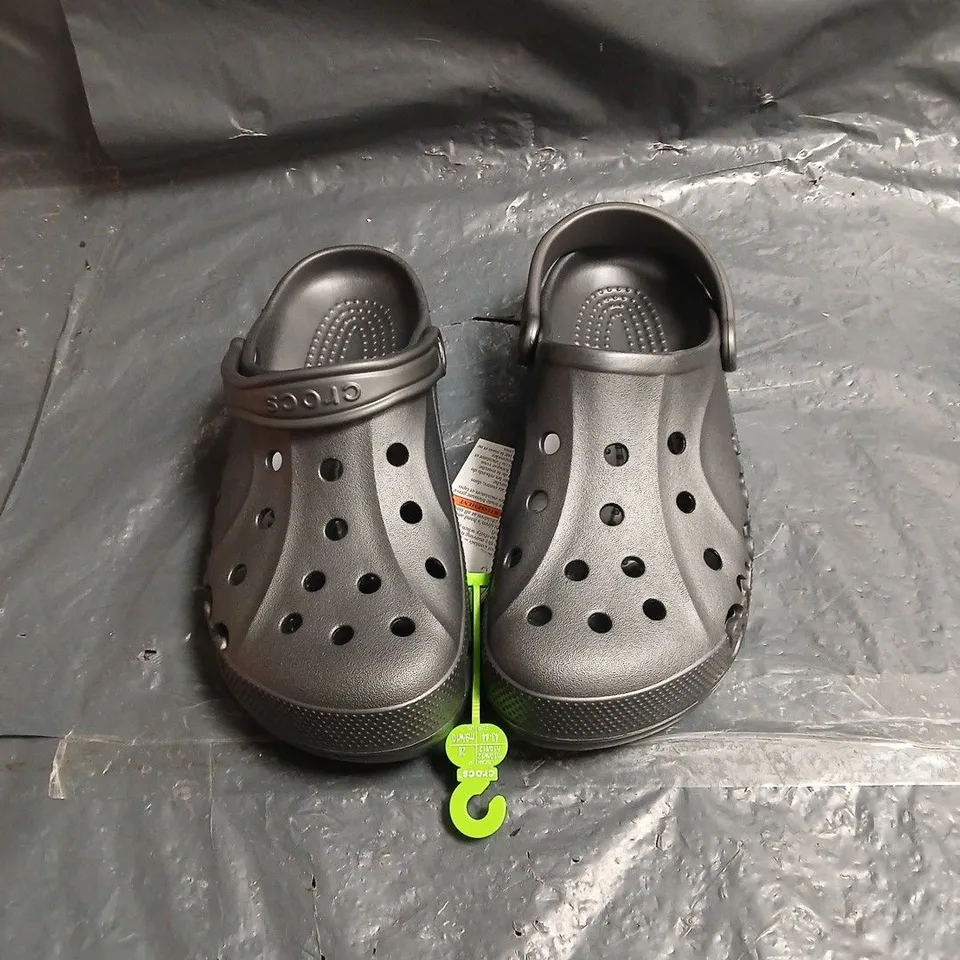 CROCS BLACK SIZE M9 W10
