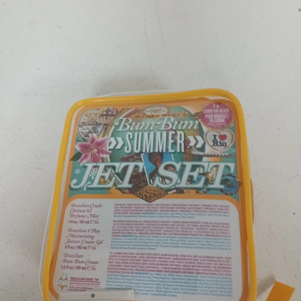 SOL DE JANEIRO BUM BUM SUMMER JET SET – TRAVEL KIT