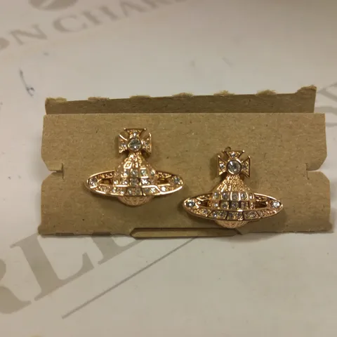 VIVIENNE WESTWOOD MINNIE BAS RELIEF EARRINGS