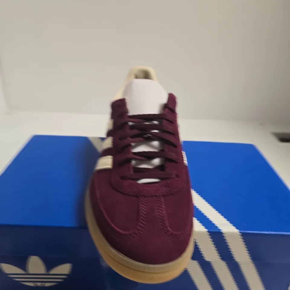 BOXED ADIDAS HANDBALL SPEZIAL W – UK SIZE 6.5