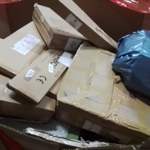 PALLET OF ASSORTED HOUSEHOLD GOODS AND PRODUCTS TO INCLUDE;STRING LIGHTS,AREA RUG,PHOTO FRAMES