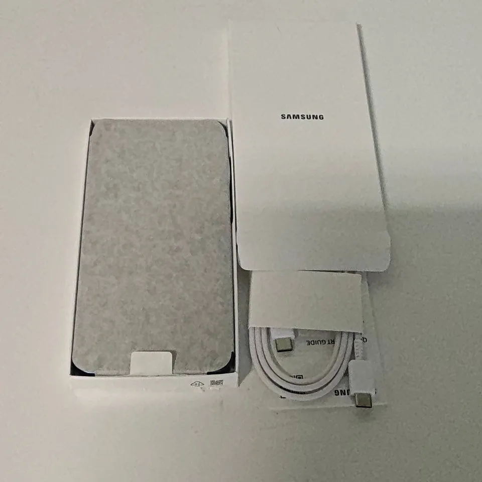 BOXED SAMSUNG GALAXY A17 5G 4/128GB IN BLUE - SM-A176B