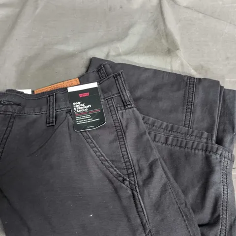 LEVI'S 568 LOOSE STRAIGHT CARGOS JEANS – DARK WASH - 29 X 32