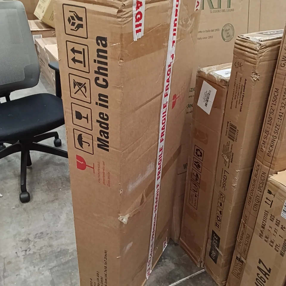 BOXED MIRROR WITH LED LIGHTING (1 BOX)