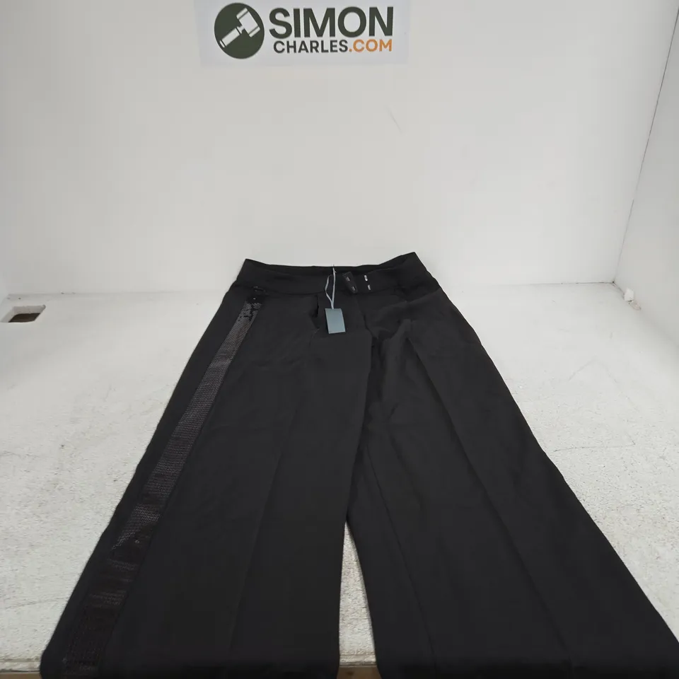 RUTH LANGSFORD FASHION WOMEN'S BLACK WIDE-LEG TROUSERS WITH SEQUIN STRIPE – UK 12