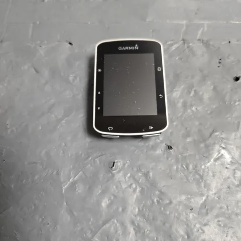 GARMIN EDGE 520 CYCLING GPS COMPUTER IN WHITE/BLACK