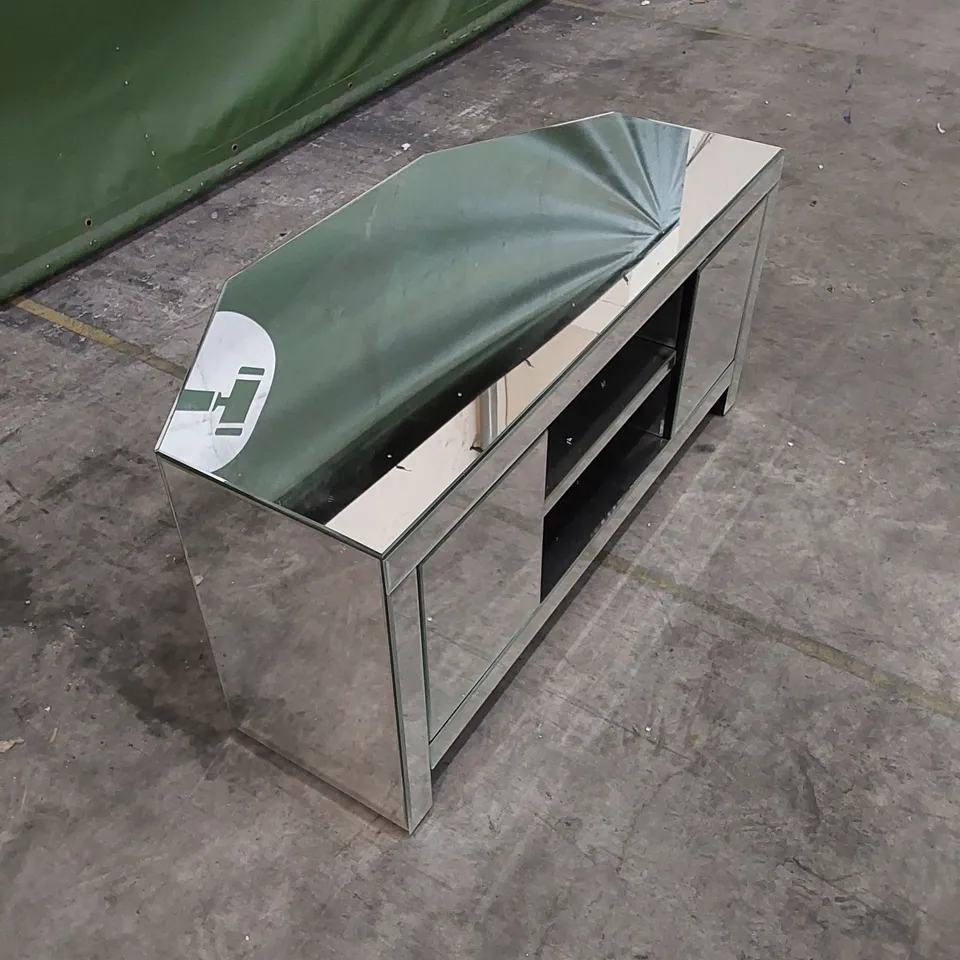 DESIGNER MIRRORED TV UNIT 