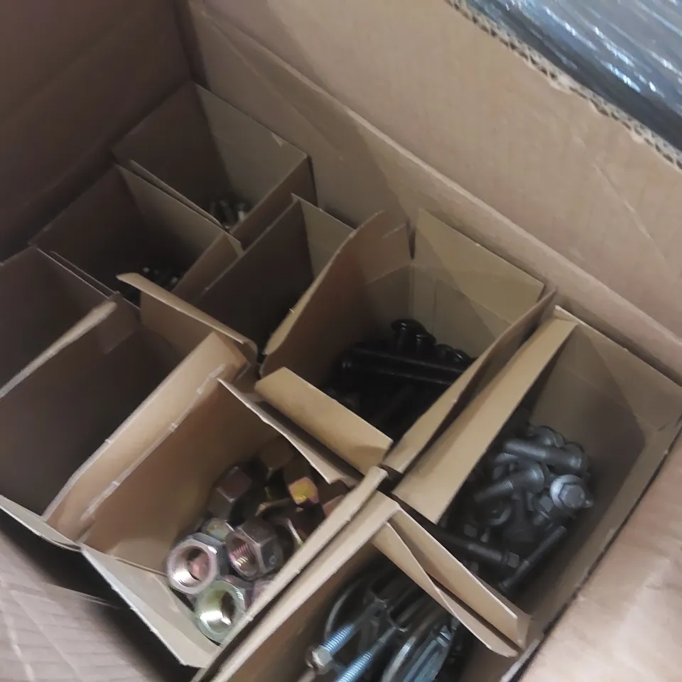 PALLET CONTAINING A LARGE QUANTITY OF ASSORTED ITEMS INCLUDING: ASHTREE VEHICLE SAFETY MIRRORS, CONSPICUITY TAPE, ASSORTED NUTS & BOLTS ECT