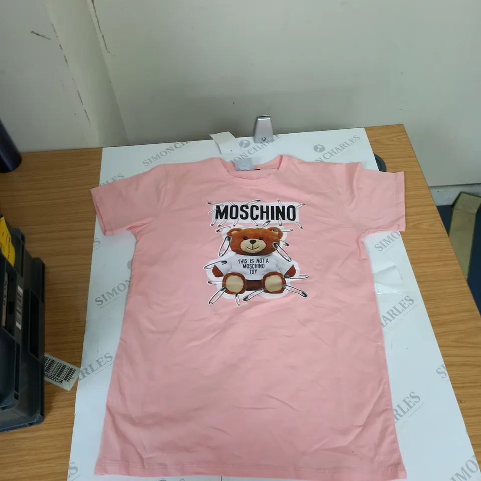 PINK MOSCHINO T-SHIRT SIZE 17.6