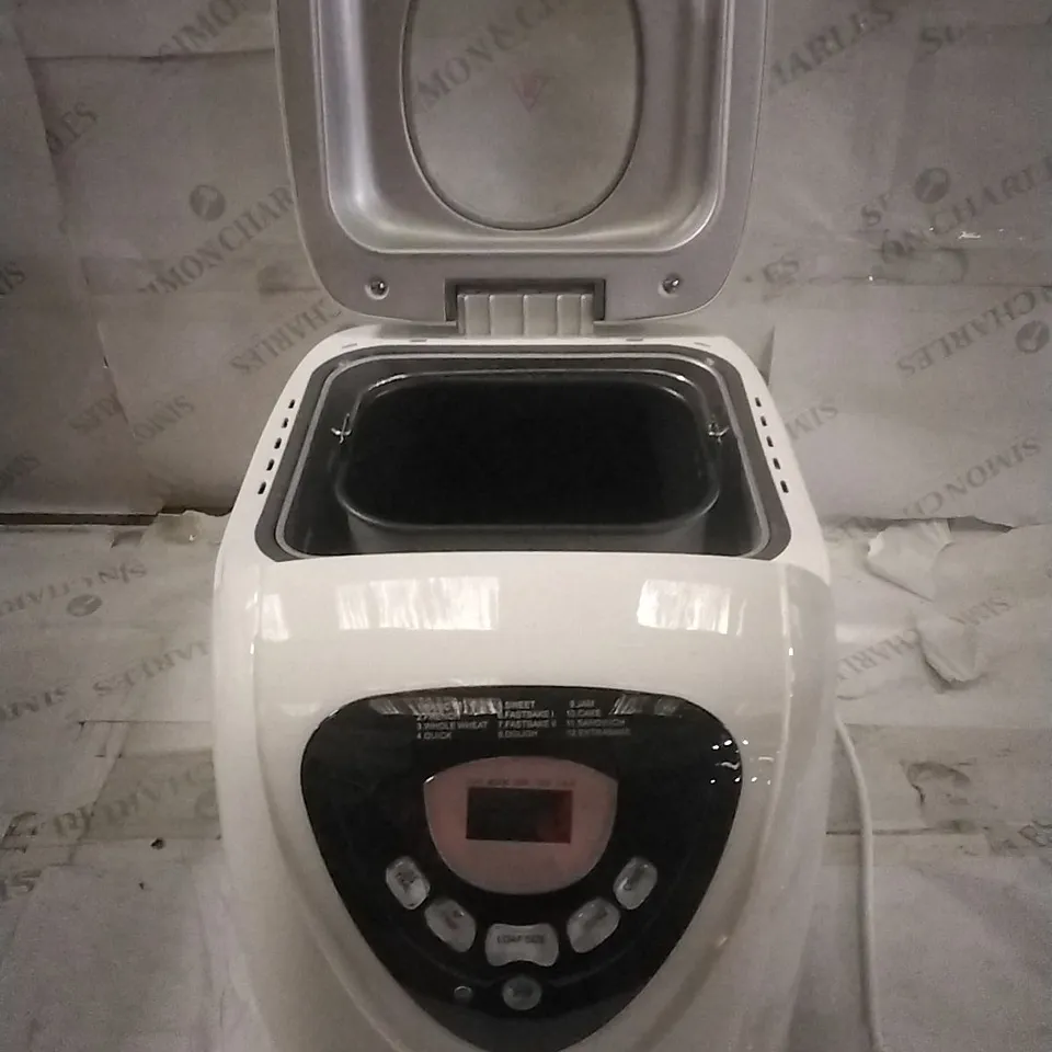 MORPHY RICHARDS FAST BAKE BREADMAKER 