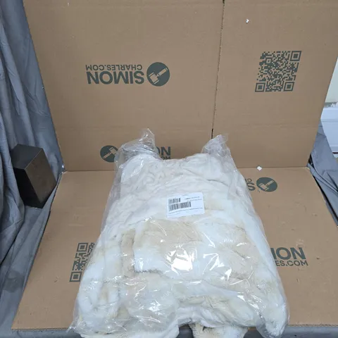 COZEE HOME LUXURY RUCHED FAUX FUR AND VELVETSOFT HEATED THROW TAUPE OMBRE