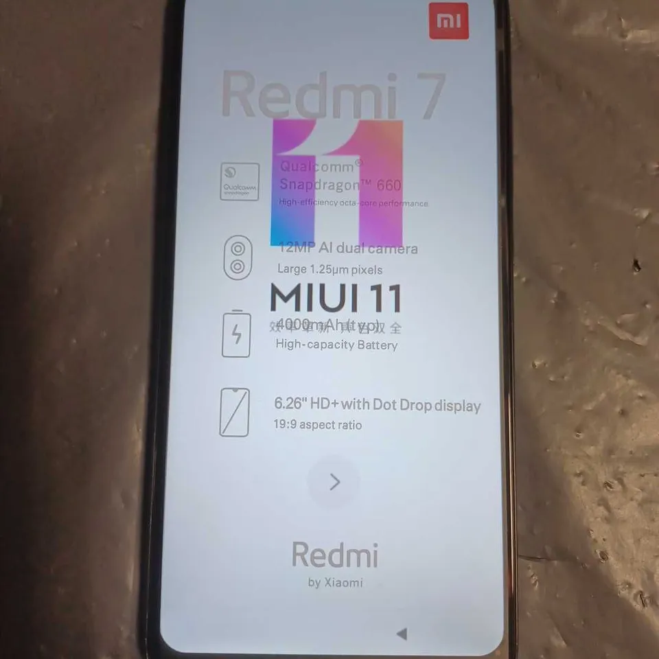 BOXED REDMI 7 4+64GB PHONE IN BLACK