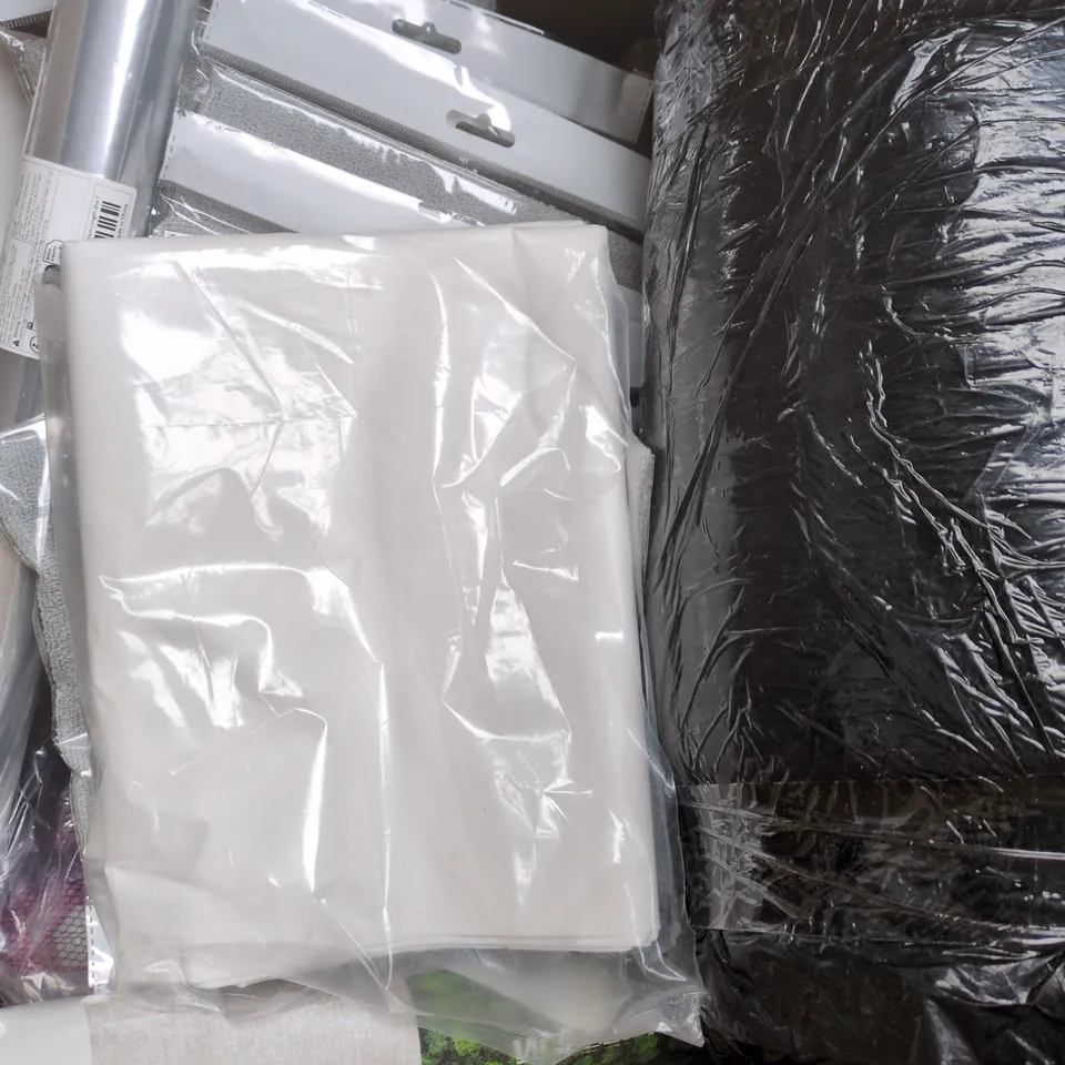 BOX OF APPROXIMATELY 20 ASSORTED HOUSEHOLD ITEMS TO INCLUDE AUDIO/VIDIO CABLE, CLIPBOARD, ETC - COLLECTION ONLY