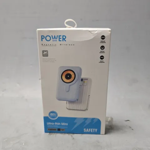 BOXED UNBRANDED POWER BANK MAGNETIC WIRELESS ULTRA THIN MINI IN WHITE