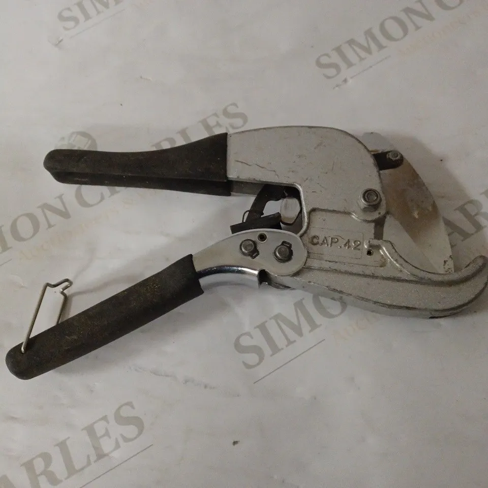 MONUMENT 2647Z PLASTIC PIPE CUTTER, 60 MM