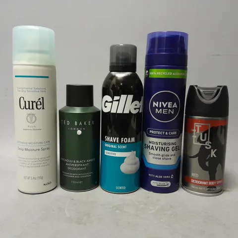 APPROXIMATELY 15 ASSORTED AEROSOLS TO INCLUDE - GILLET SHAVE FOAM , NIVEA MEN SHAVING GEL ETC