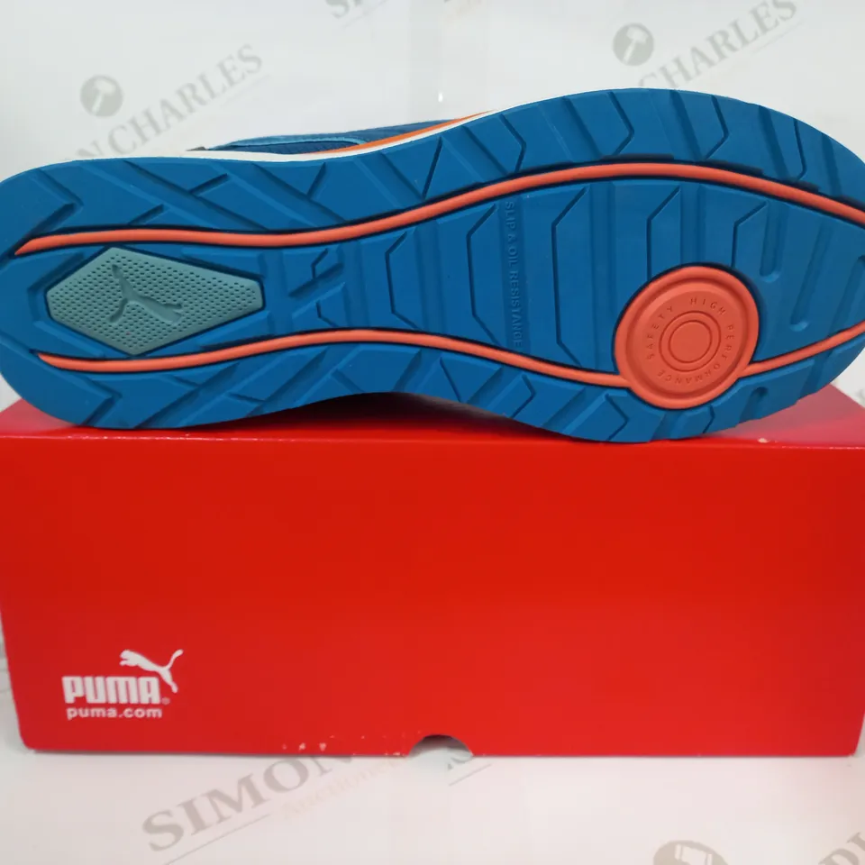 BOXED PAIR OF PUMA FRONTSIDE LOW TRAINERS IN BLUE/ORANGE UK SIZE 8