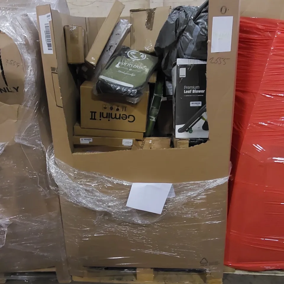 PALLET TO CONTAIN ASSORTED HOUSEHOLD ITEMS AND CONSUMER PRODUCTS. INCLUDING LAMINATE FLOOR CUTTER, SPIN MOP, BASKET, SIDE TABLE, FOOD PROCESSOR, LEAF BLOWER ETC