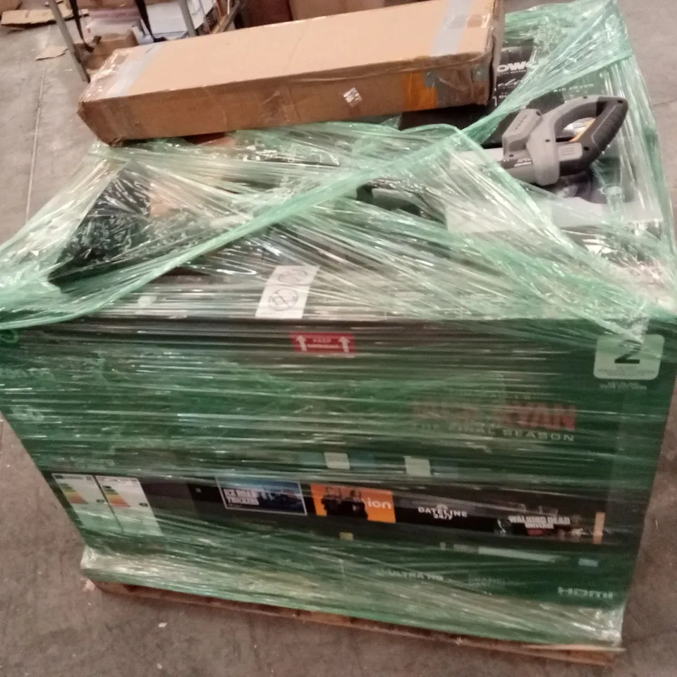 PALLET OF ASSORTED KITCHEN APPLIANCES AND HOME ELECTRICAL GOODS TO INCLUDE: SWAN AND TOWER AIR FRYERS, KETTLE, NUTMEG SLOW COOKERS, EKO TIZEN 50" TV ETC