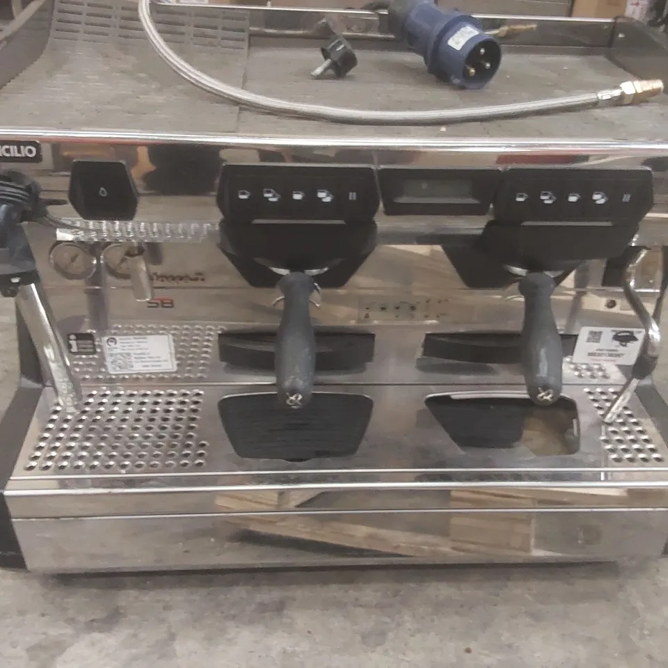RANCILIO CLASSE 7 COMMERCIAL 2 GROUP COFFEE MACHINE