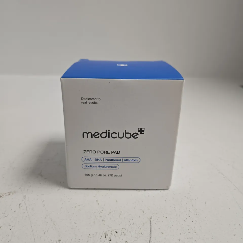 BOXED AND SEALED MEDICUBE ZERO PORE PAD – 70 PADS (155 G)