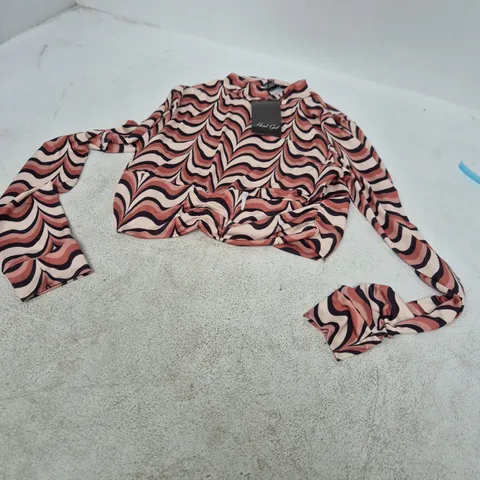 HEAD GIRL TOP – PINK/PEACH/NAVY WAVY PATTERN – SIZE M