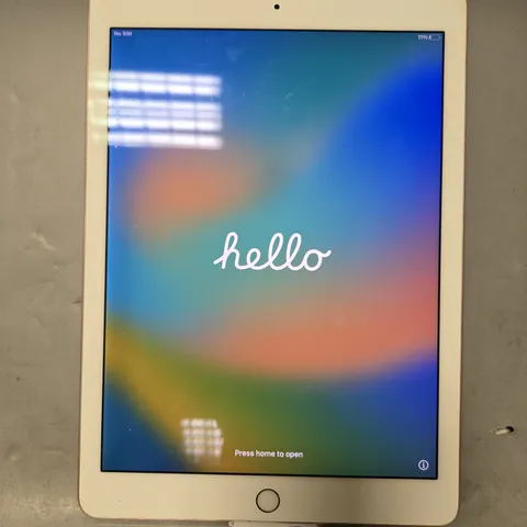 APPLE IPAD PRO 9.7 TABLET - A1674