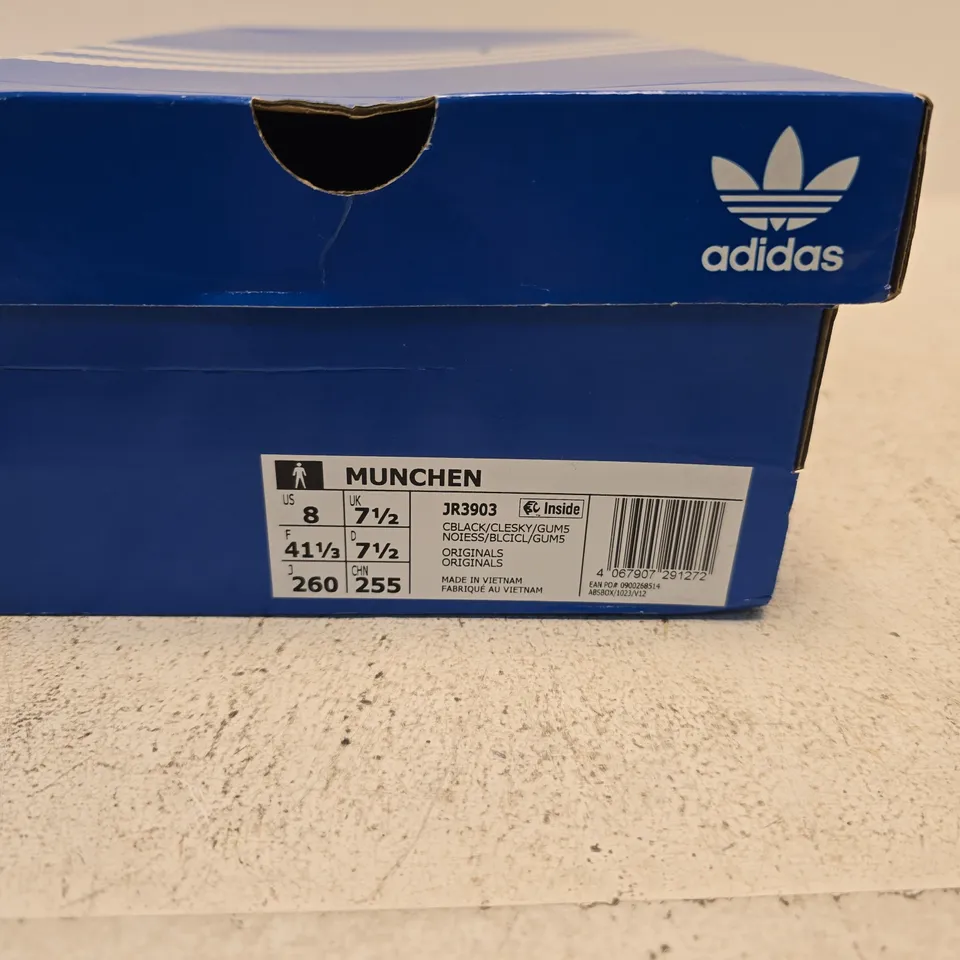 ADIDAS MÜNCHEN SNEAKERS – BLACK WITH LIGHT BLUE STRIPES, UK 7.5
