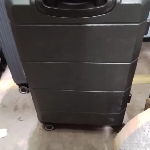 LUGG TRAVEL SUITCASE DARK GREEN