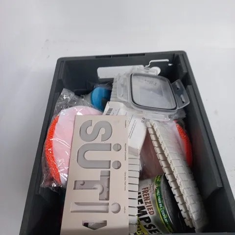 TOTE OF APPROXIMATELY 12 ASSORTED ITEMS TO INCLUDE: 5X5 ACRYLIC PICTURE FRAME